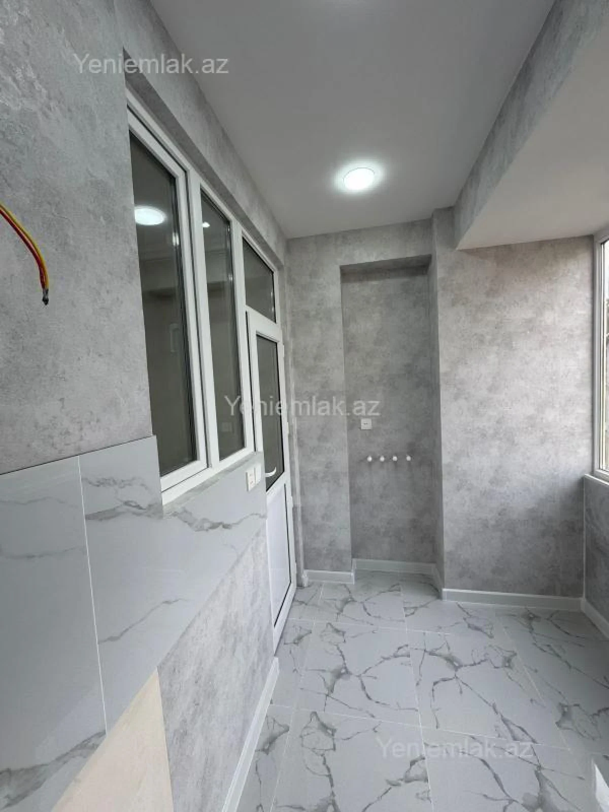 Satılır 3 otaqlı yeni tikili 54 m²