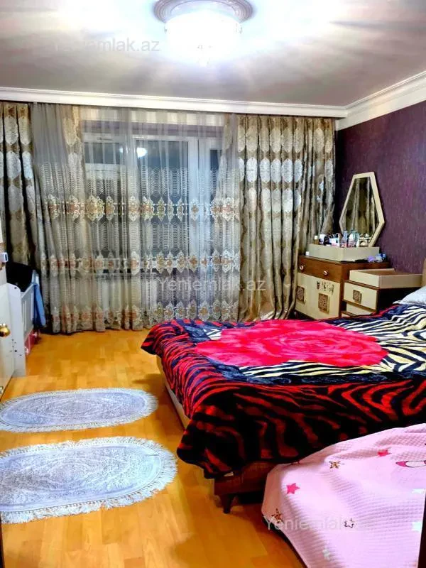 Satılır 2 otaqlı köhnə tikili 65 m²