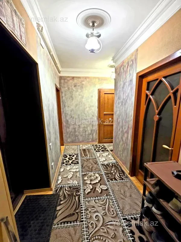 Satılır 2 otaqlı köhnə tikili 65 m²