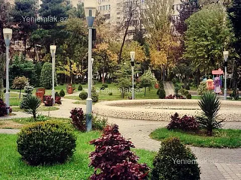 Satılır 3 otaqlı köhnə tikili 90 m² — Bakı, Binəqədi 3 otaq 90.00 m²