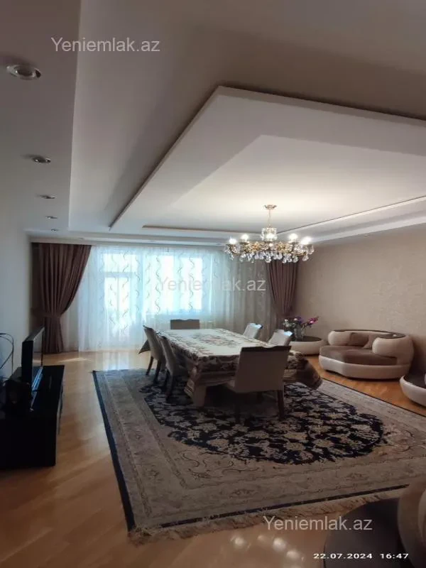 Satılır 3 otaqlı yeni tikili 150 m²