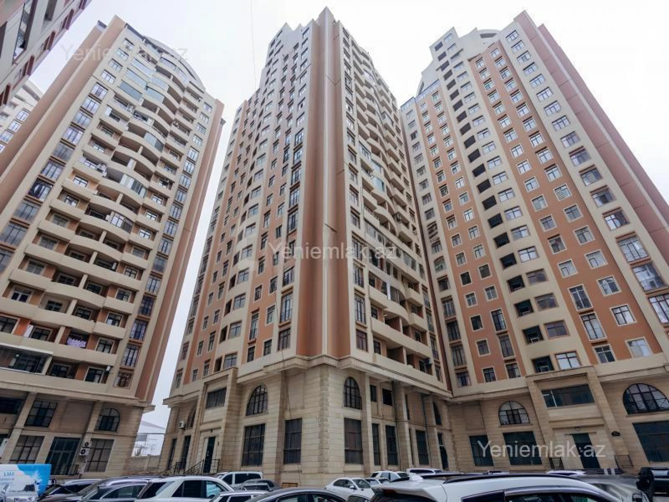 Satılır 2 otaqlı yeni tikili 80 m²
