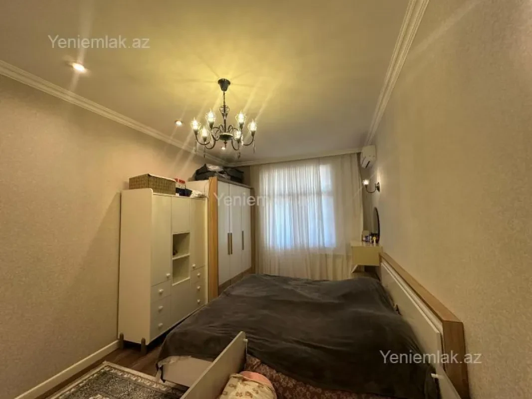 Satılır 2 otaqlı yeni tikili 80 m²