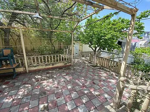 Satılır 4 otaqlı həyət evi 94 m²