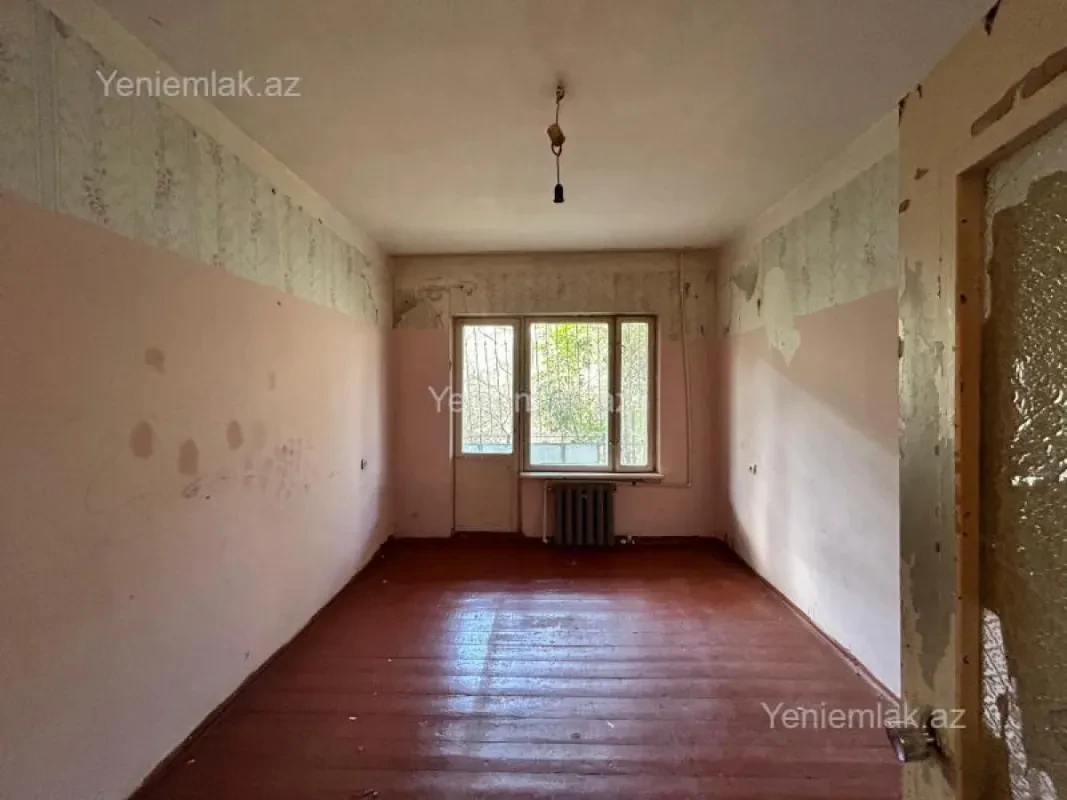 Satılır 3 otaqlı köhnə tikili 80 m²