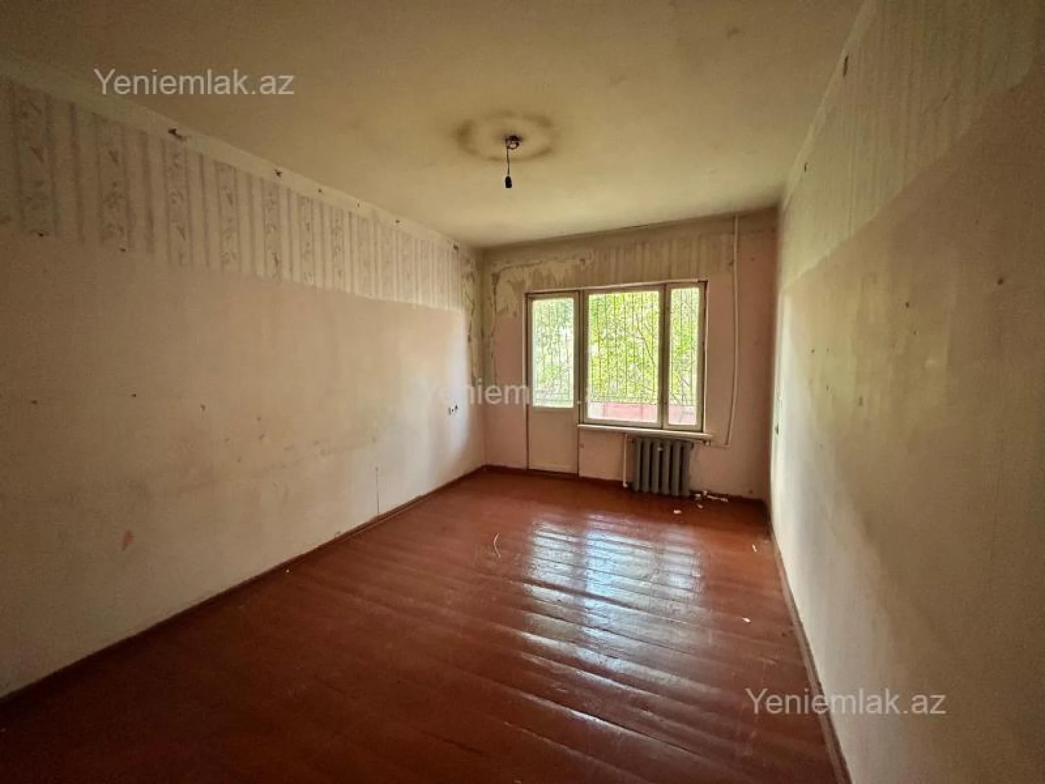 Satılır 3 otaqlı köhnə tikili 80 m²