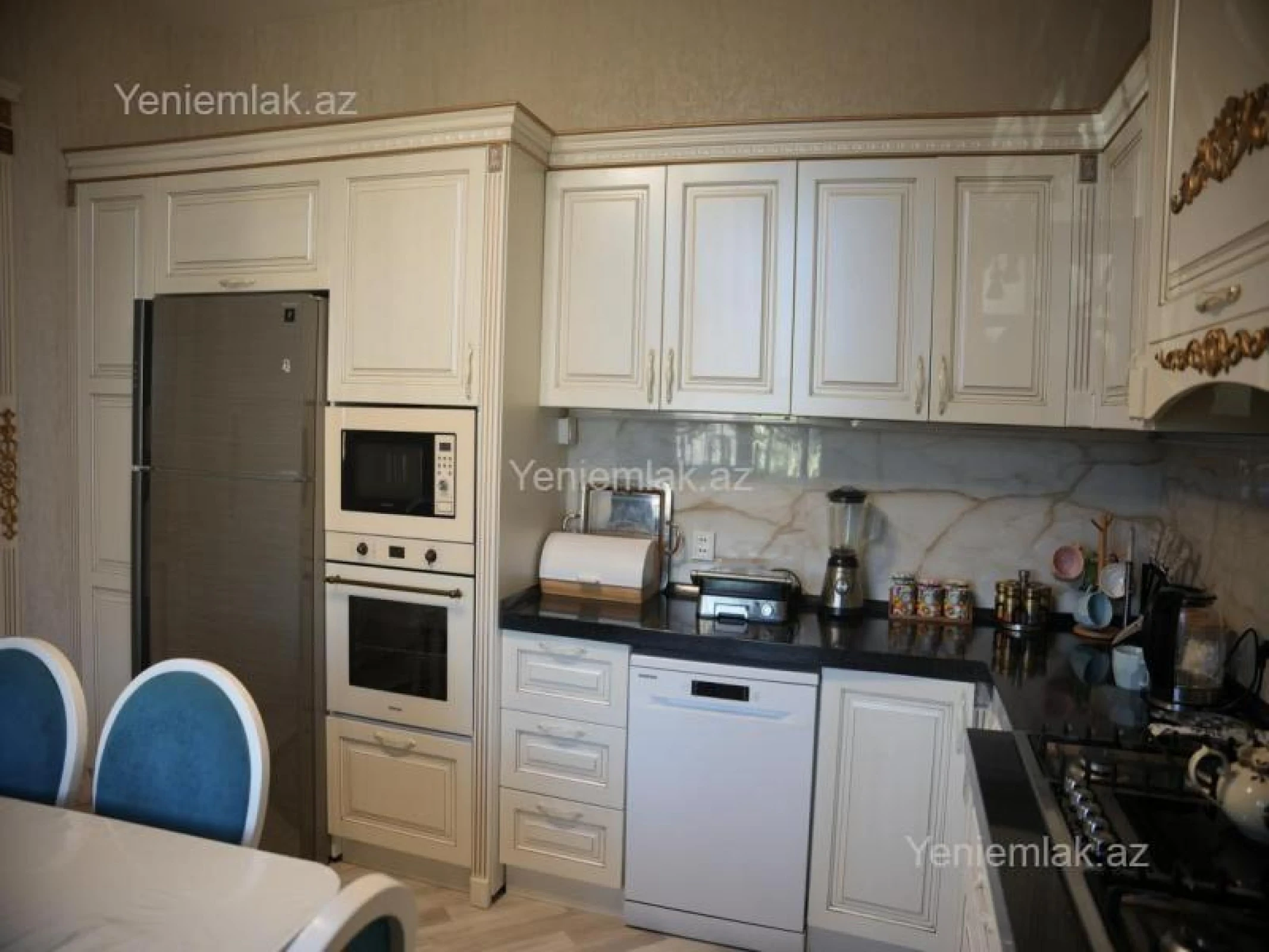Satılır 7 otaqlı həyət evi 310 m²