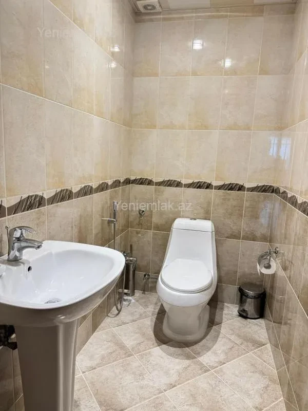 Satılır 3 otaqlı yeni tikili 123 m²