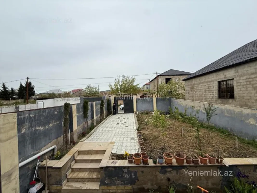 Satılır 3 otaqlı həyət evi 100 m²