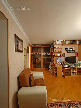 Satılır 2 otaqlı köhnə tikili 60 m²