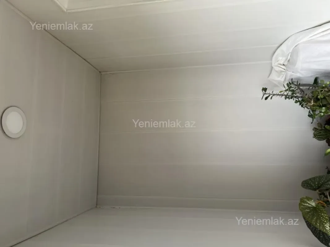 Satılır 3 otaqlı köhnə tikili 75 m²