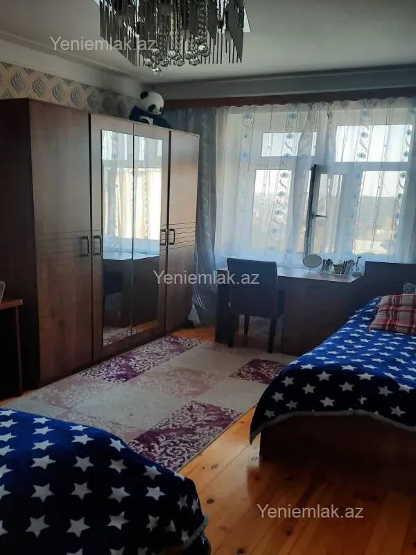Satılır 3 otaqlı köhnə tikili 75 m²