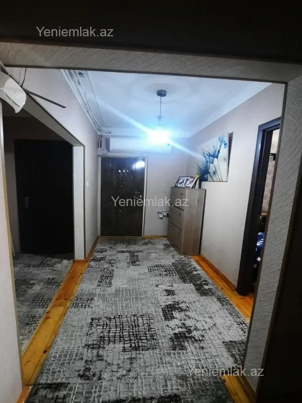 Satılır 3 otaqlı köhnə tikili 75 m²