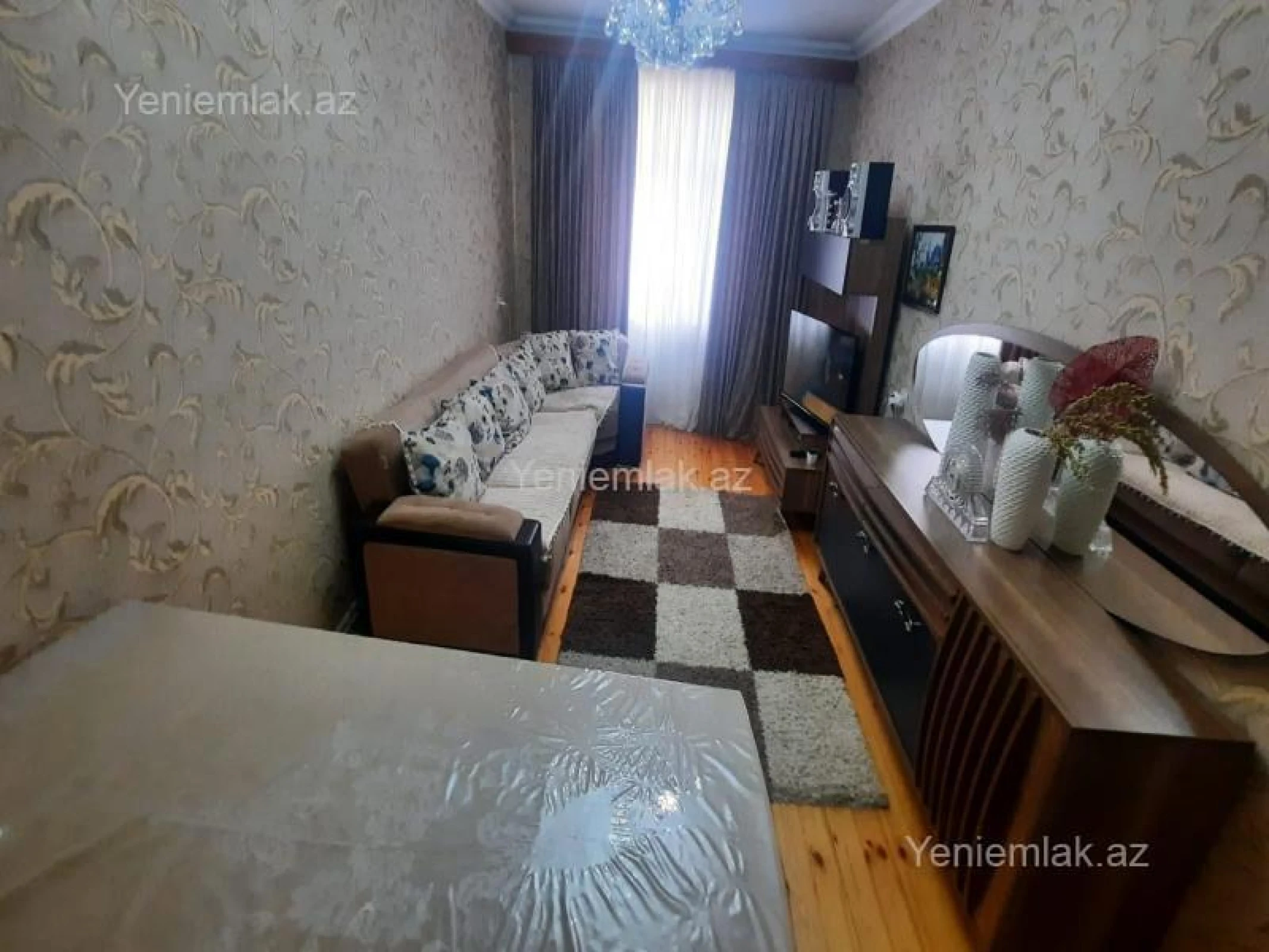 Satılır 3 otaqlı köhnə tikili 75 m²
