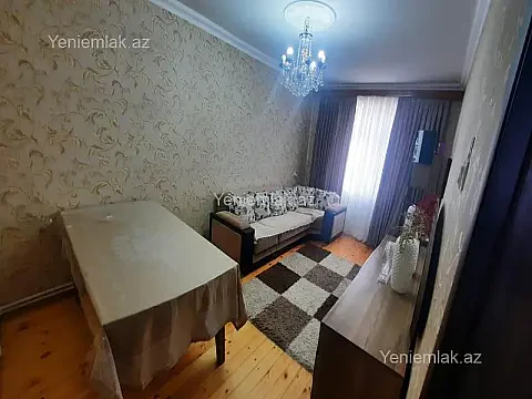 Satılır 3 otaqlı köhnə tikili 75 m²