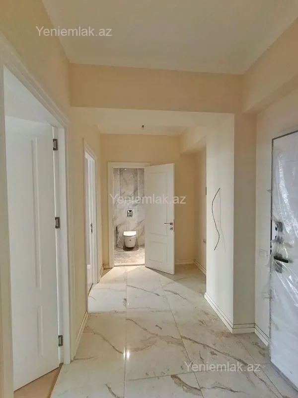 Satılır 3 otaqlı yeni tikili 72 m²