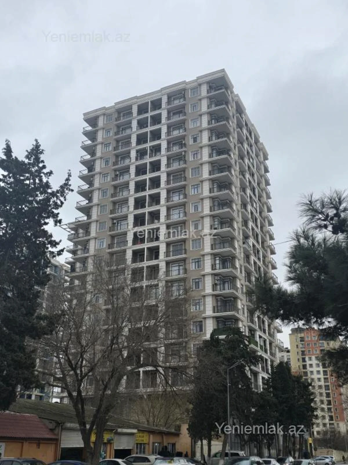 Satılır 4 otaqlı yeni tikili 182 m²