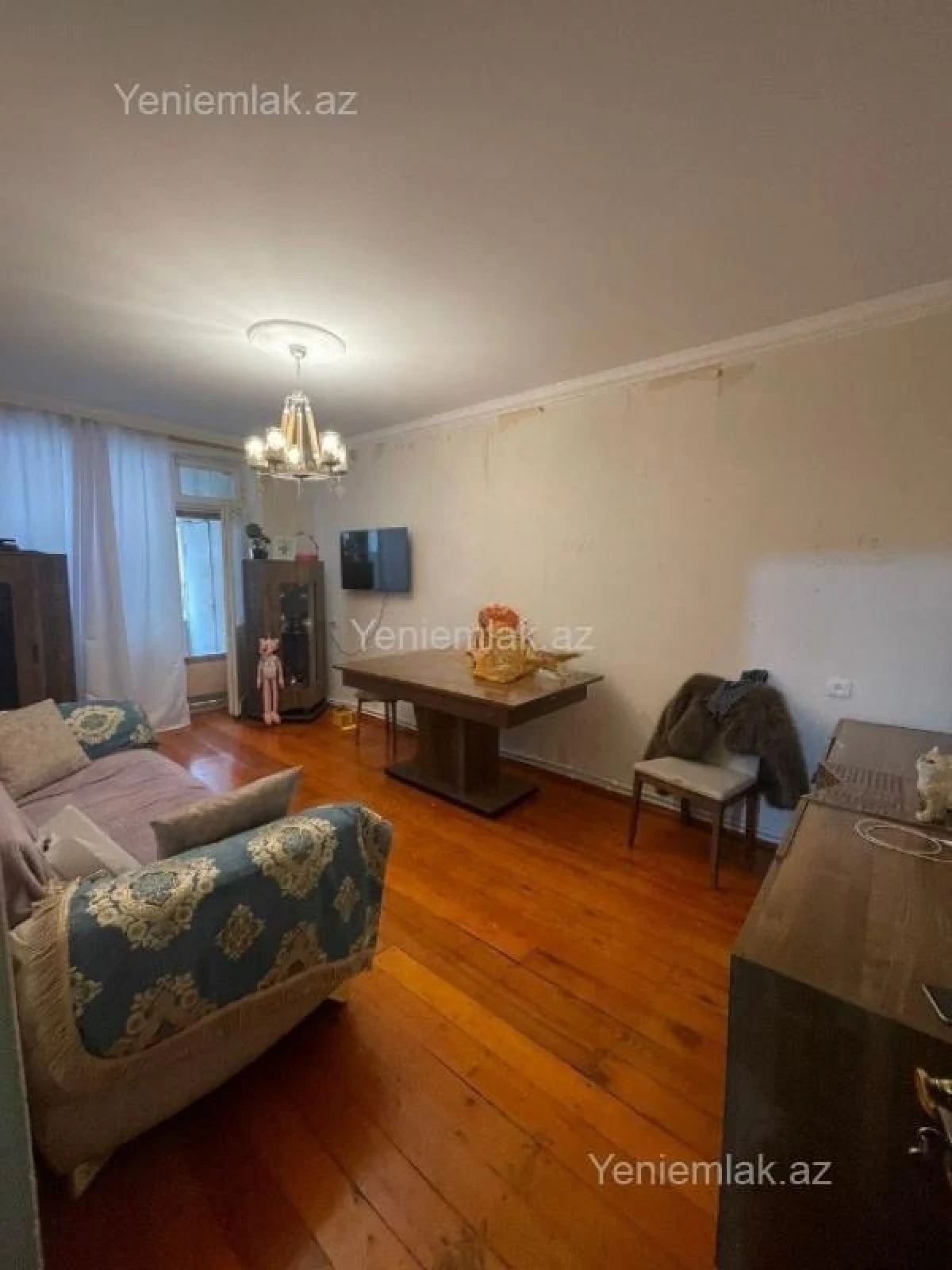 Satılır 3 otaqlı köhnə tikili 90 m²