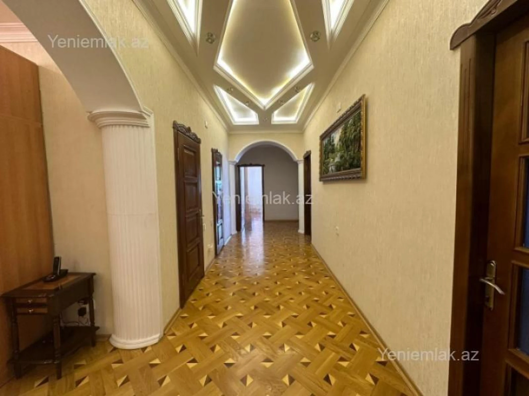 Satılır 3 otaqlı yeni tikili 140 m²