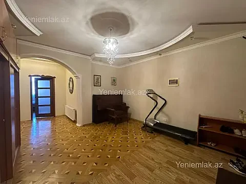 Satılır 3 otaqlı yeni tikili 140 m²