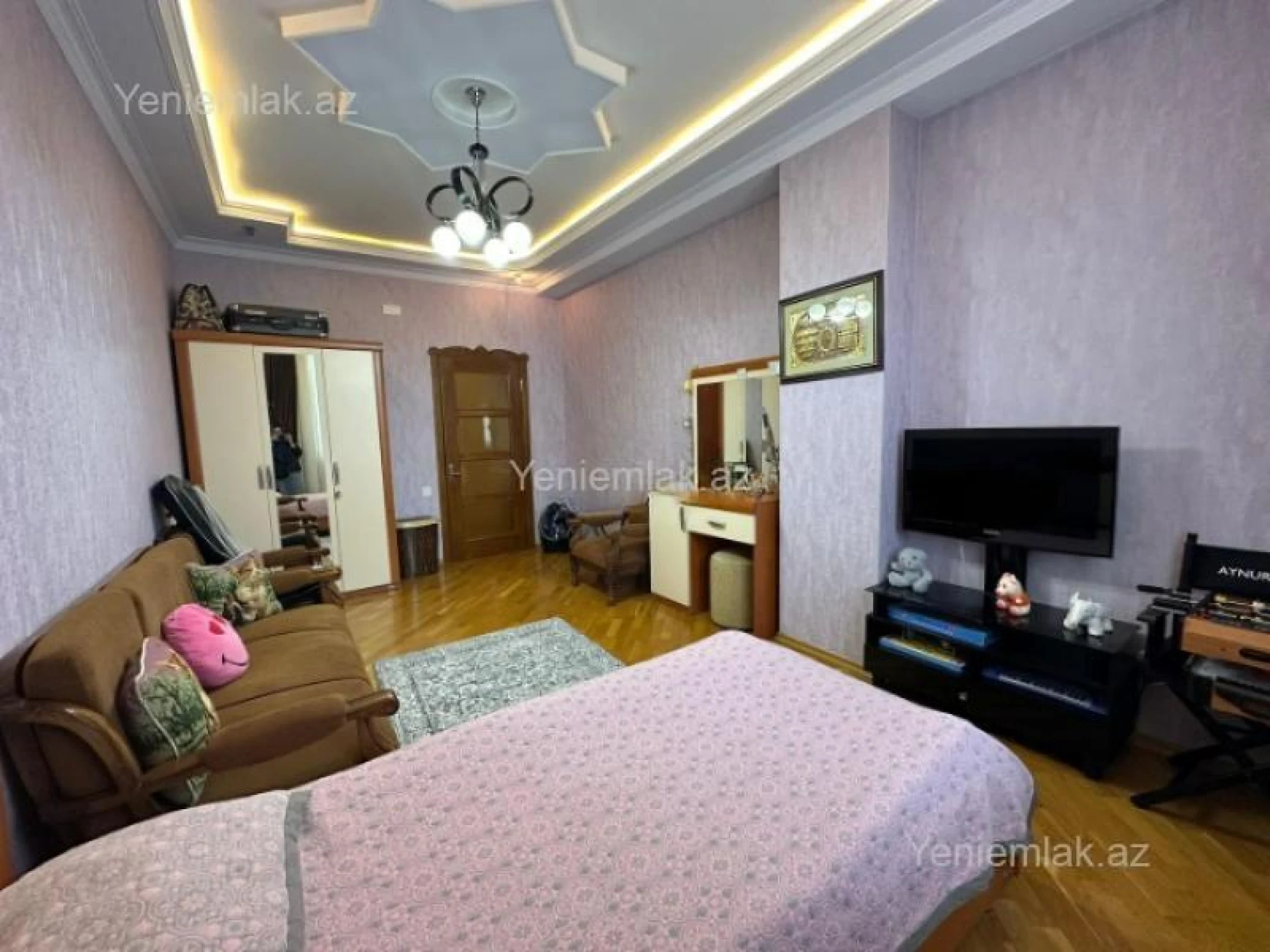 Satılır 3 otaqlı yeni tikili 140 m²