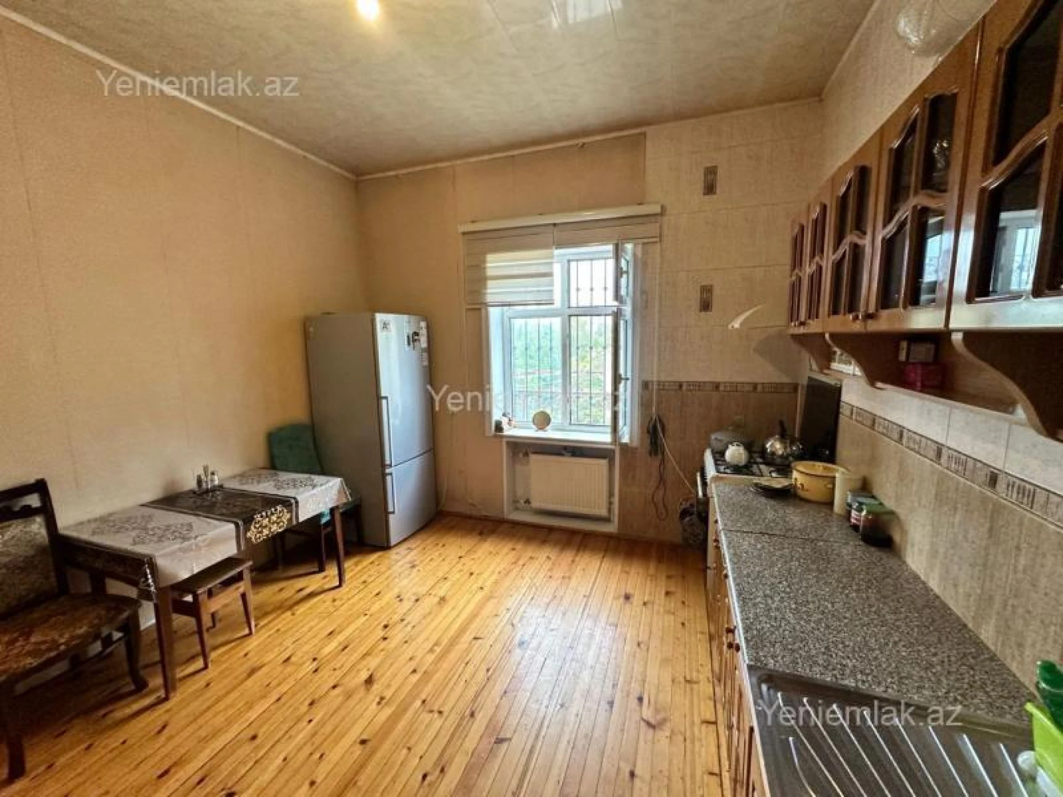 Satılır 4 otaqlı həyət evi 160 m²
