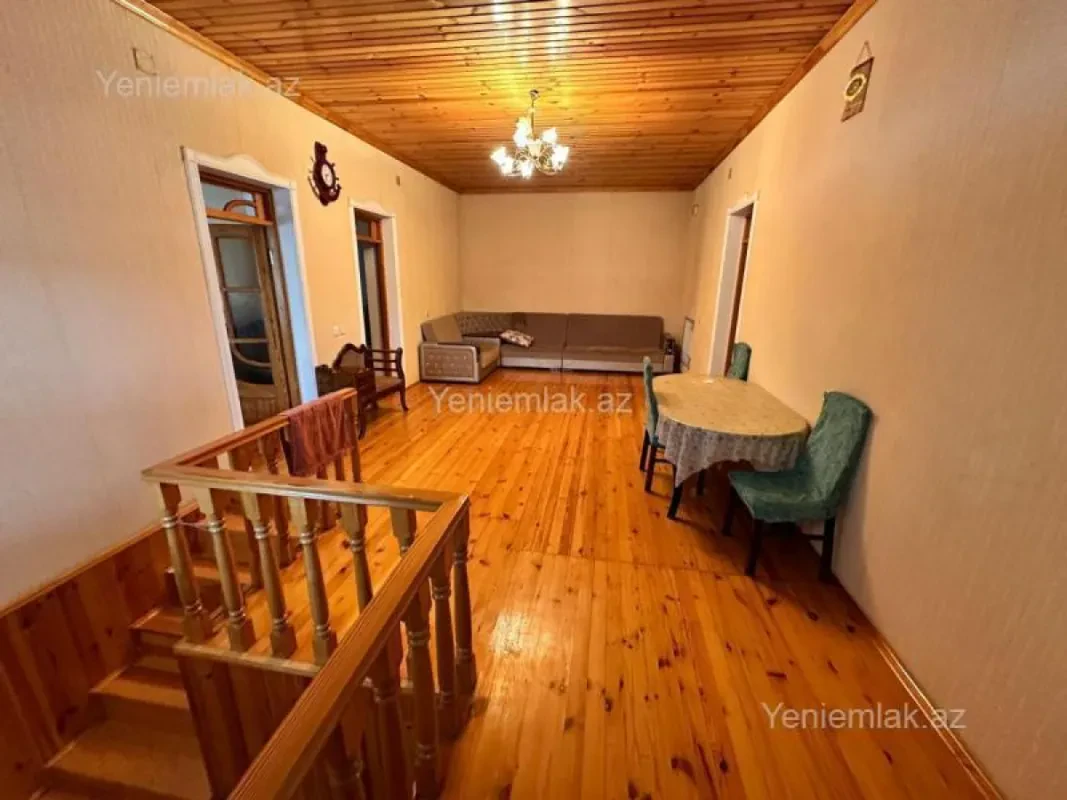 Satılır 4 otaqlı həyət evi 160 m²