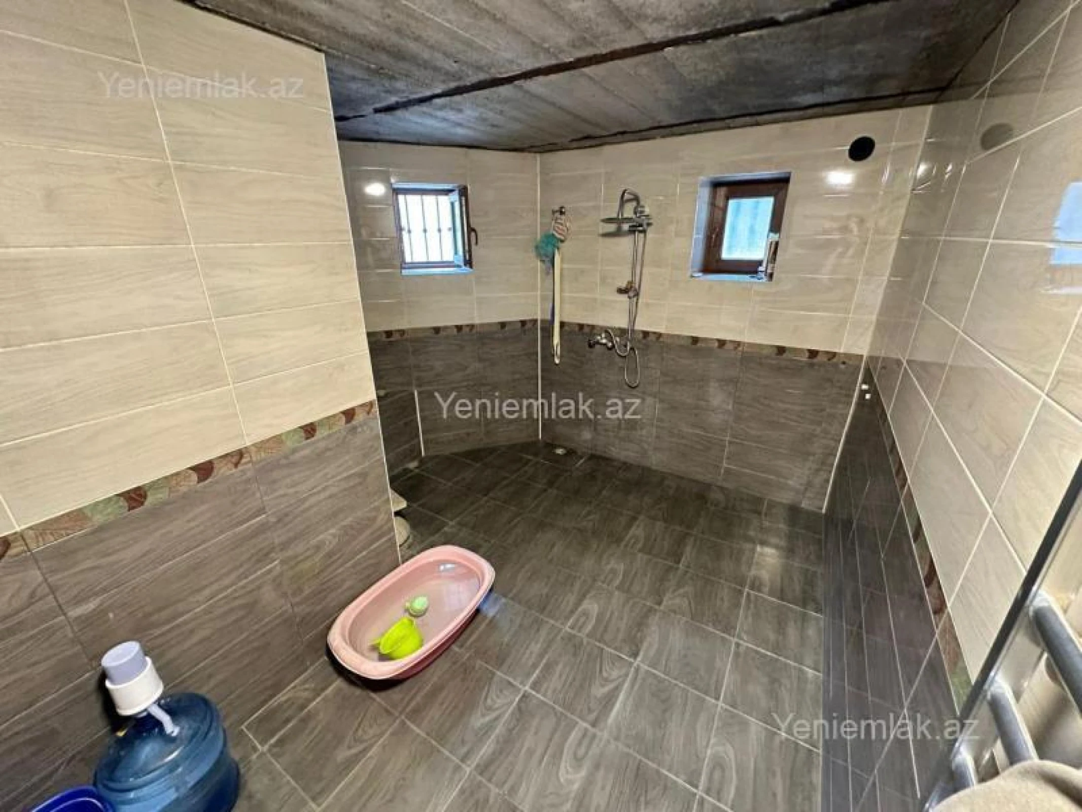 Satılır 4 otaqlı həyət evi 160 m²