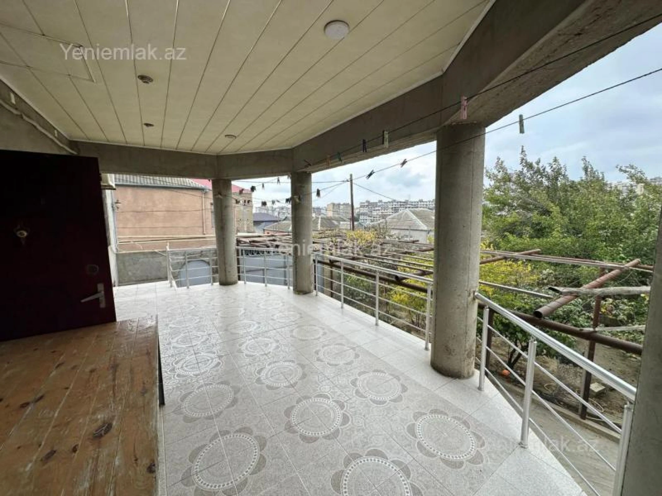Satılır 4 otaqlı həyət evi 160 m²
