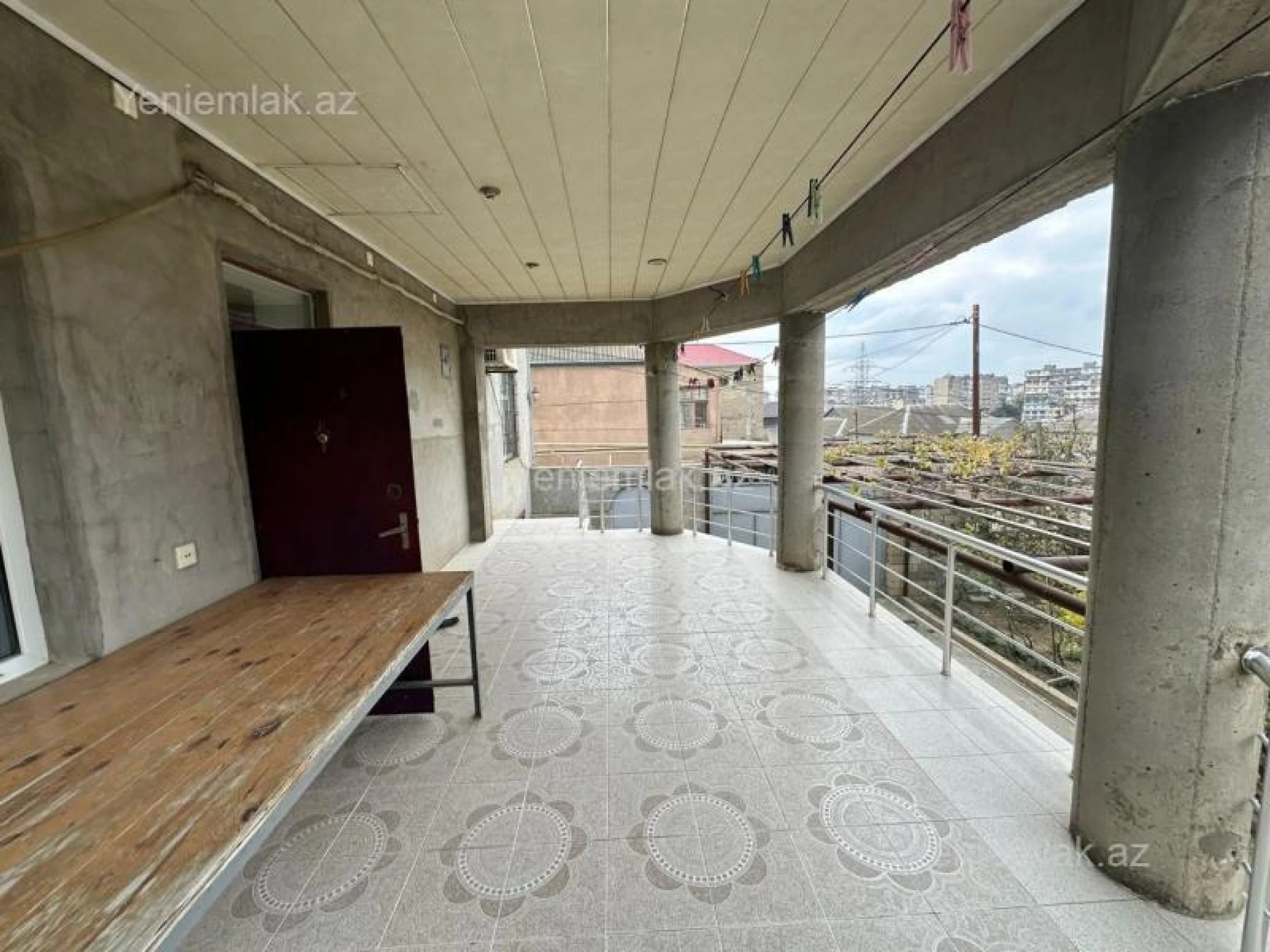 Satılır 4 otaqlı həyət evi 160 m²