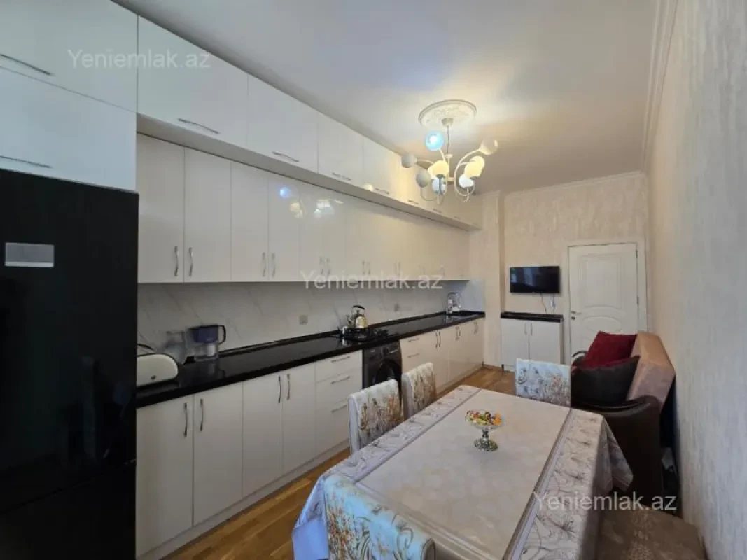 Satılır 3 otaqlı yeni tikili 118 m²