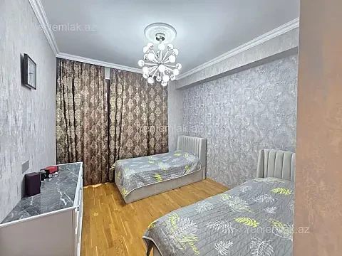 Satılır 3 otaqlı yeni tikili 118 m²