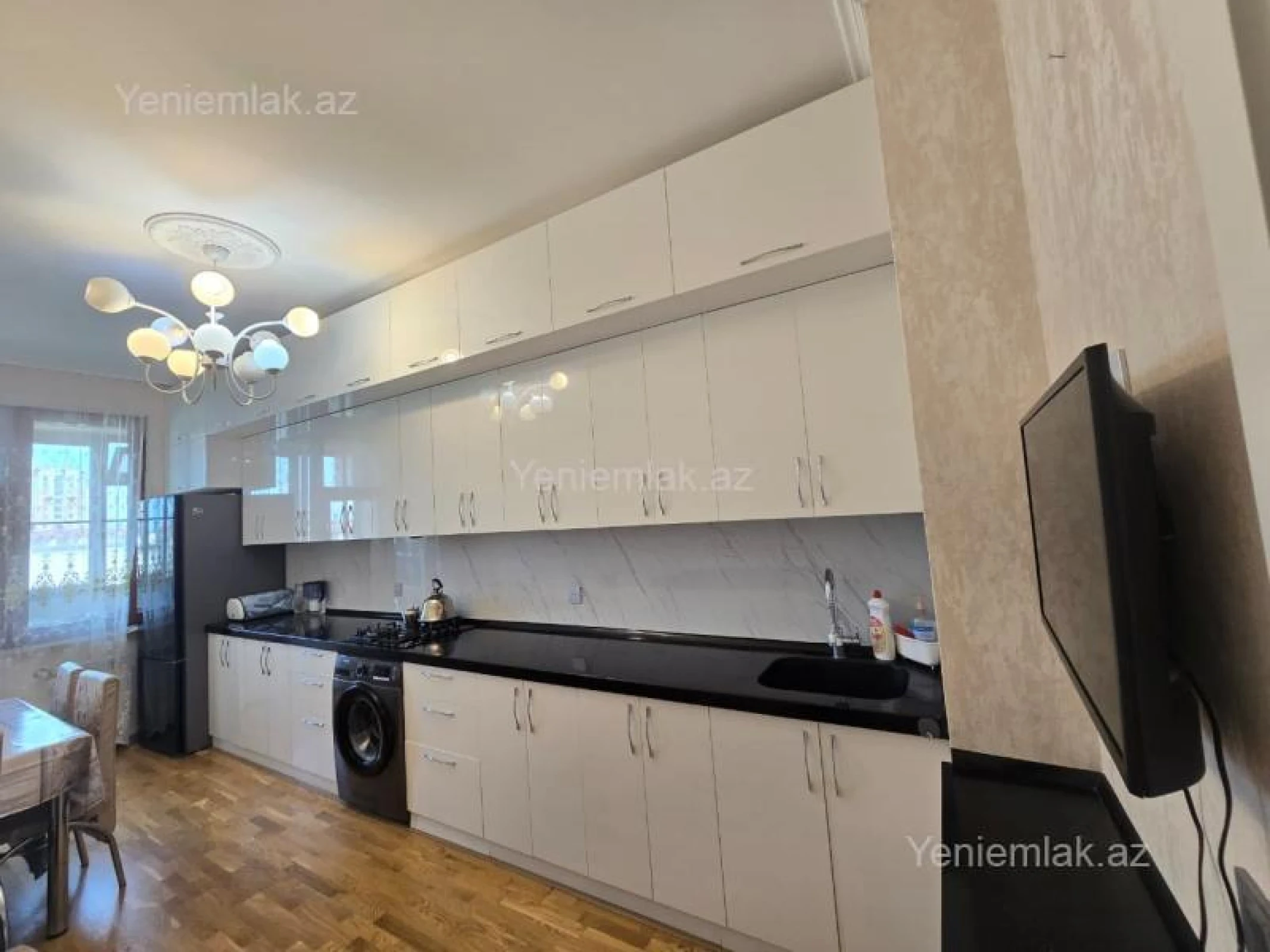 Satılır 3 otaqlı yeni tikili 118 m²