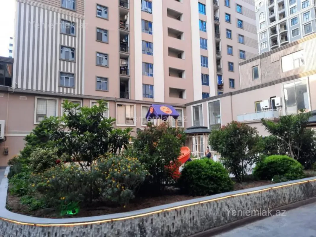 Satılır 2 otaqlı yeni tikili 90 m²