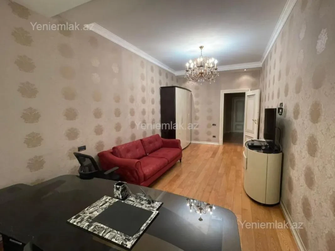 Satılır 4 otaqlı yeni tikili 231.5 m²