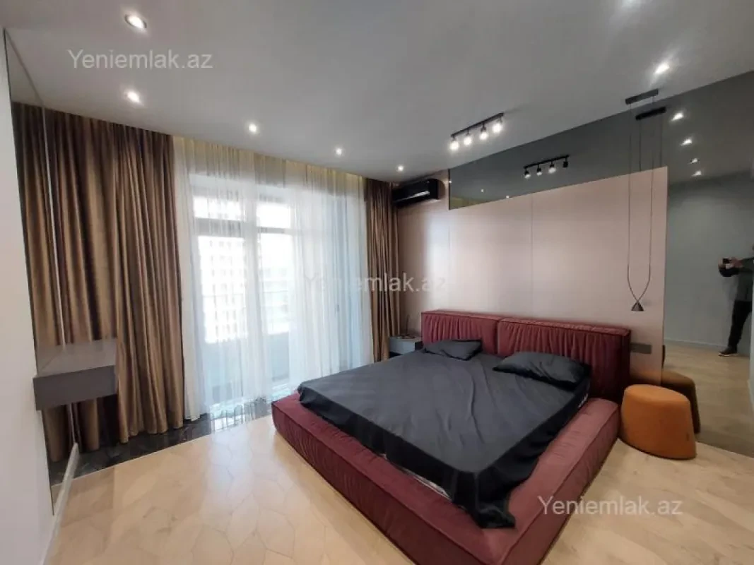 Satılır 3 otaqlı yeni tikili 148 m²
