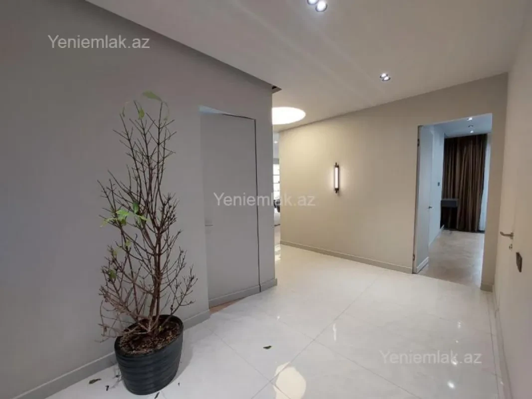 Satılır 3 otaqlı yeni tikili 148 m²