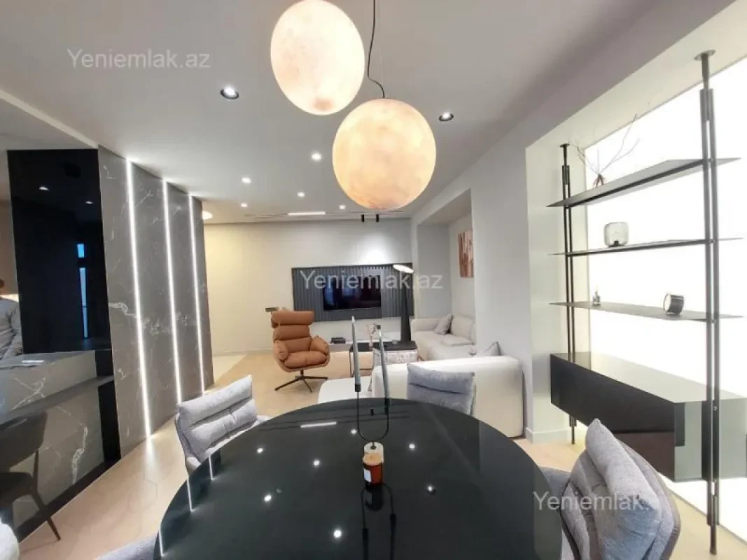 Satılır 3 otaqlı yeni tikili 148 m²