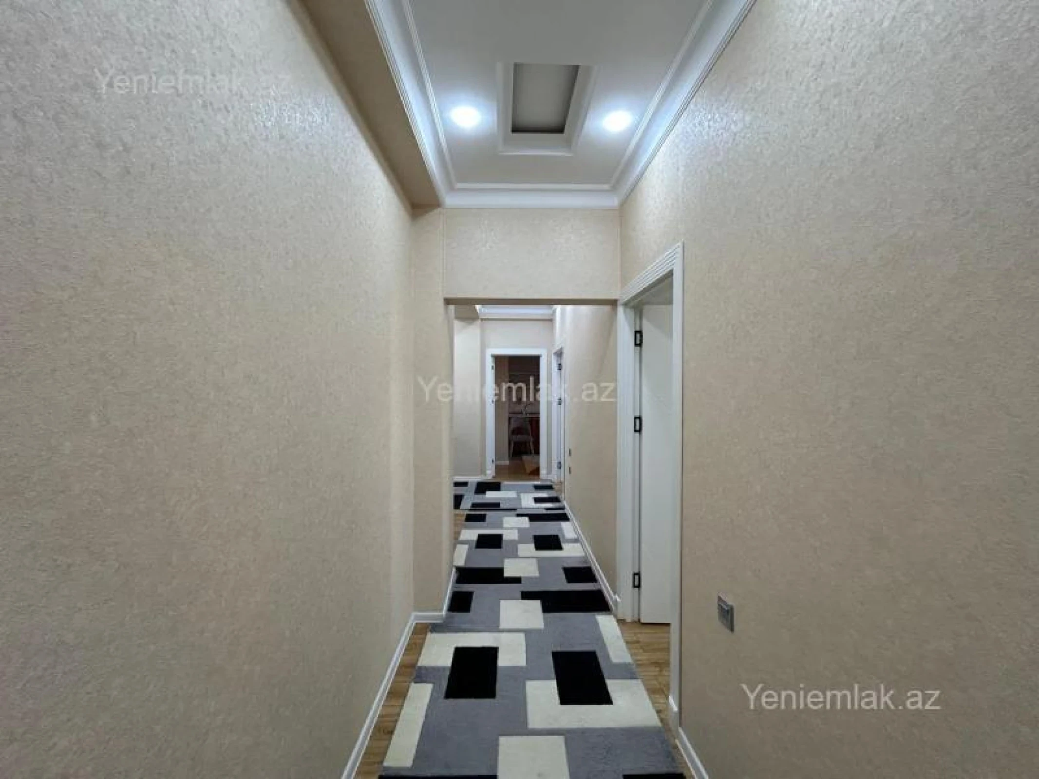 Satılır 3 otaqlı yeni tikili 110 m²