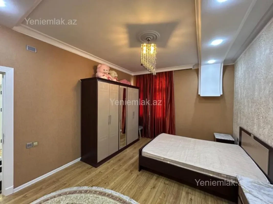 Satılır 3 otaqlı yeni tikili 110 m²