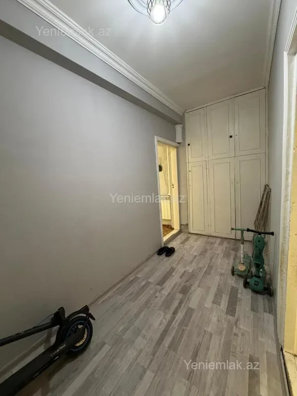 Satılır 3 otaqlı köhnə tikili 78 m²