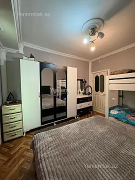 Satılır 3 otaqlı köhnə tikili 78 m²