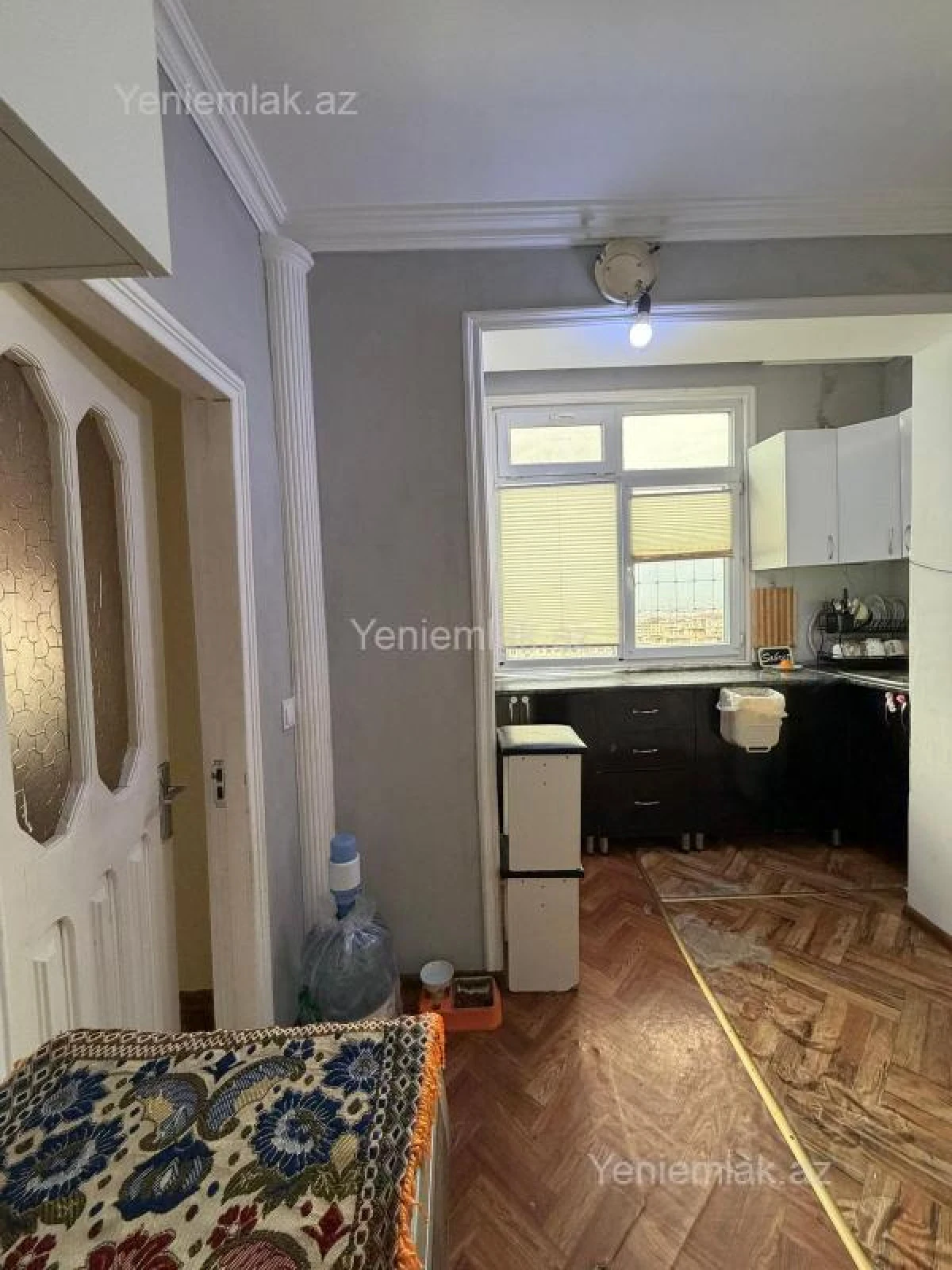 Satılır 3 otaqlı köhnə tikili 78 m²