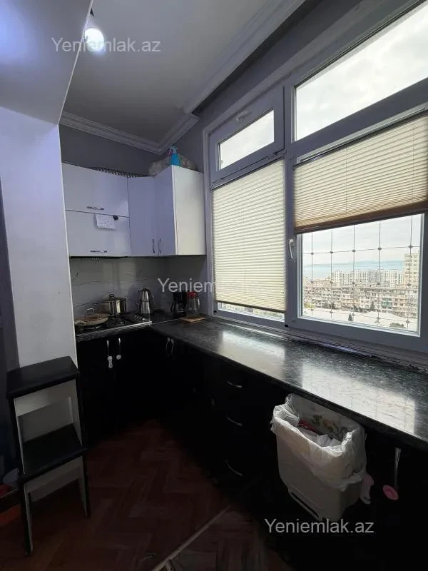 Satılır 3 otaqlı köhnə tikili 78 m²
