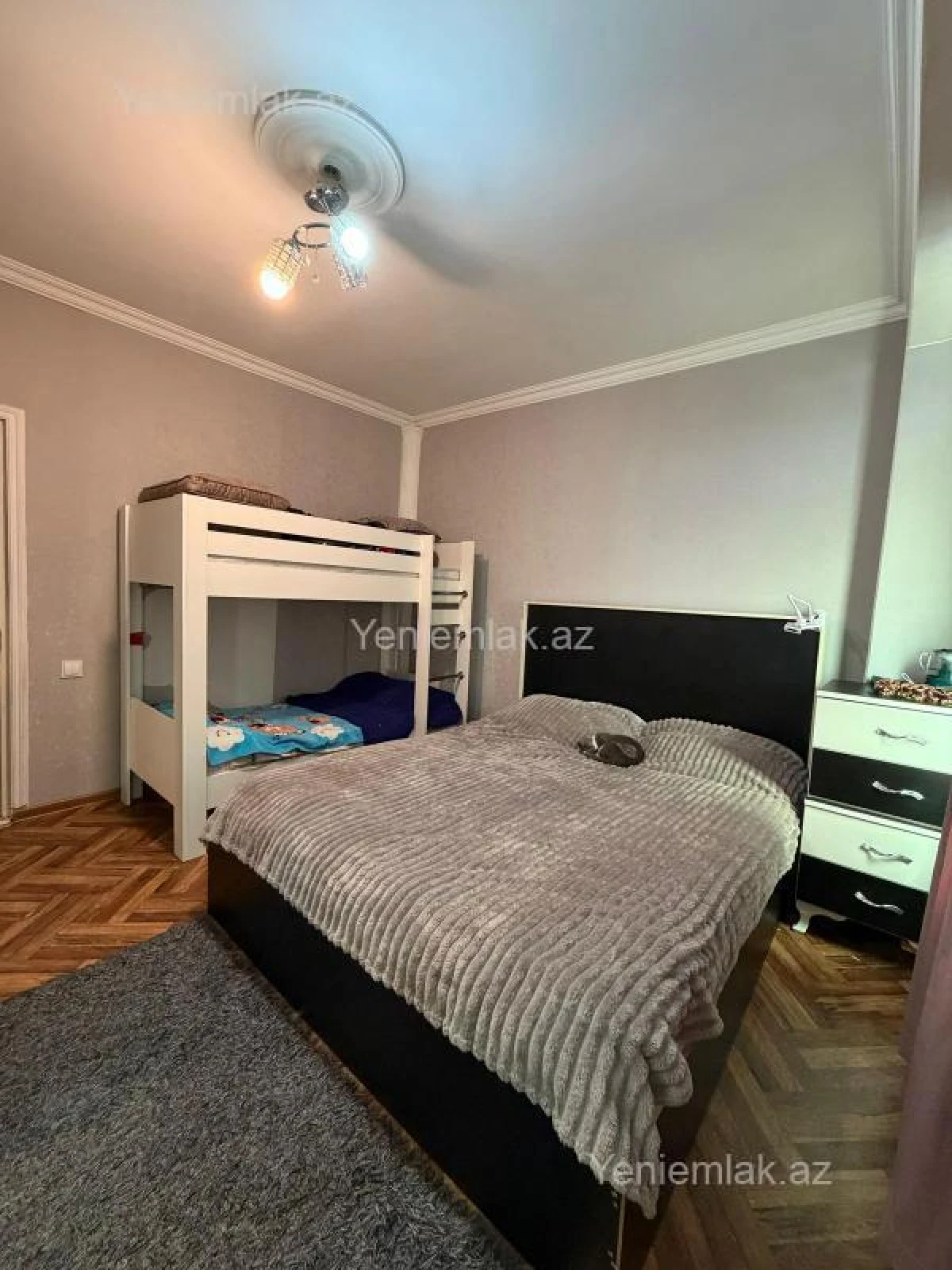 Satılır 3 otaqlı köhnə tikili 78 m²