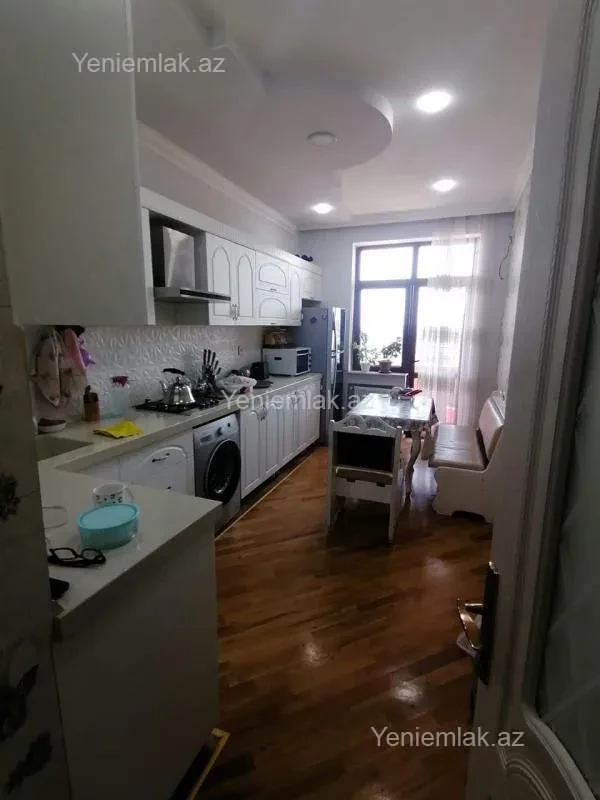Satılır 4 otaqlı yeni tikili 123 m²