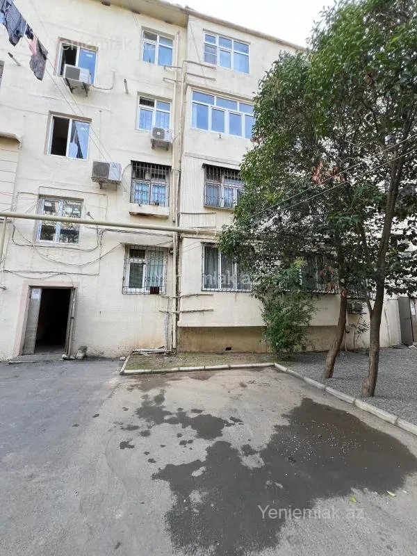 Satılır 3 otaqlı köhnə tikili 70 m²