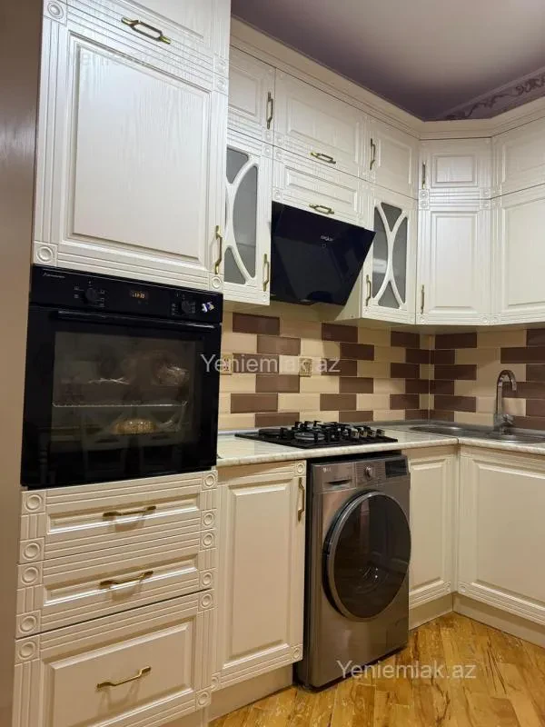 Satılır 3 otaqlı yeni tikili 93 m²
