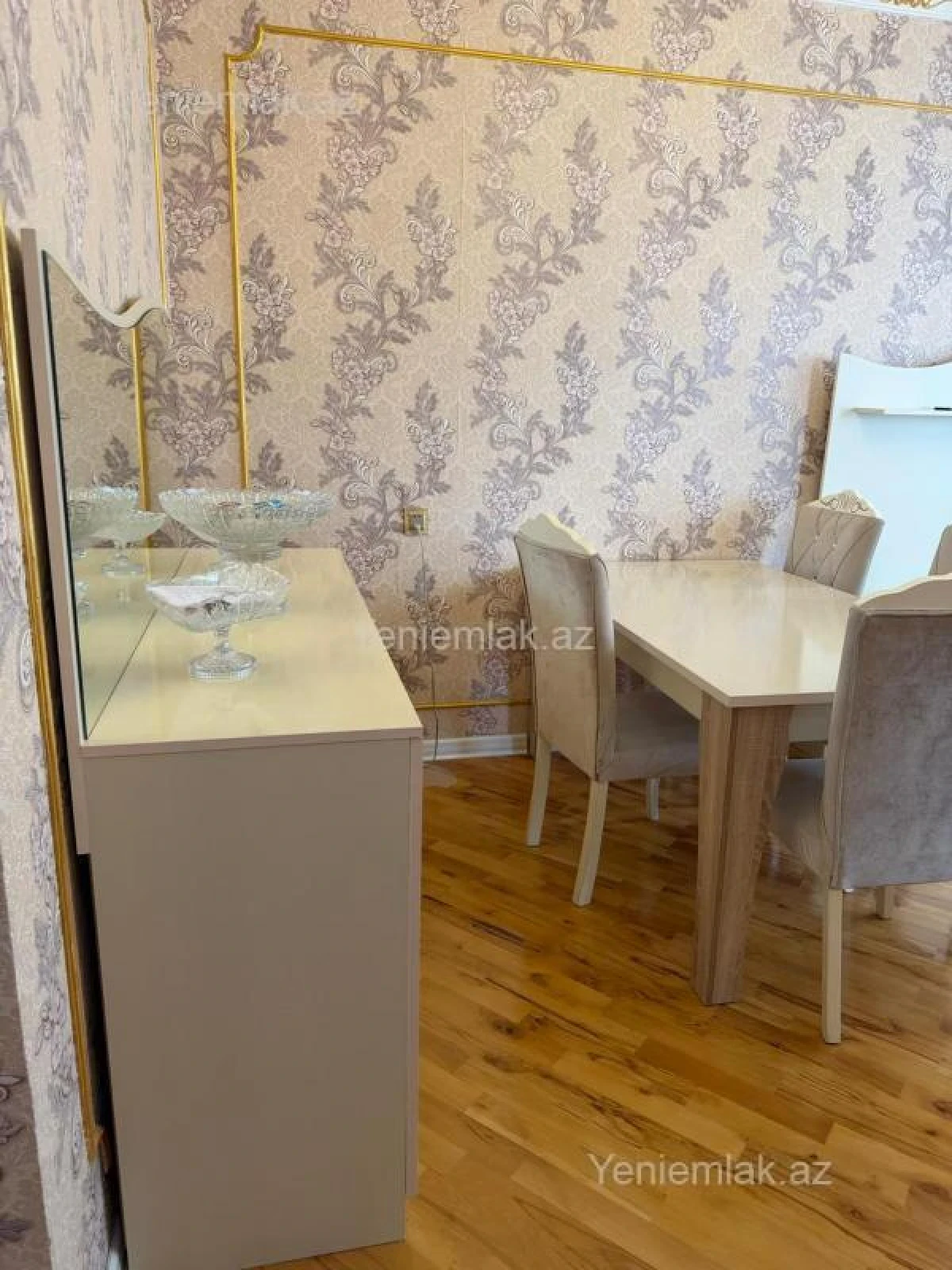 Satılır 3 otaqlı yeni tikili 93 m²