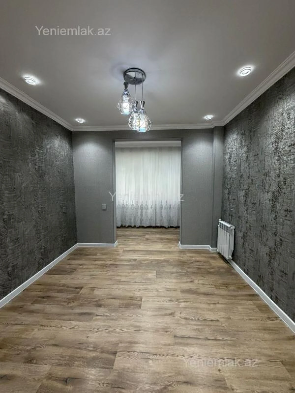 Satılır 2 otaqlı köhnə tikili 60 m²
